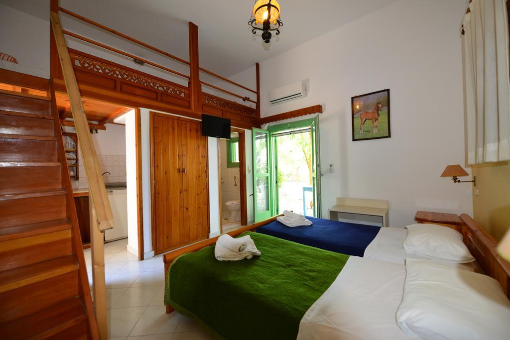 Pegasus Studios & Apartments Skyros Zewnętrze zdjęcie